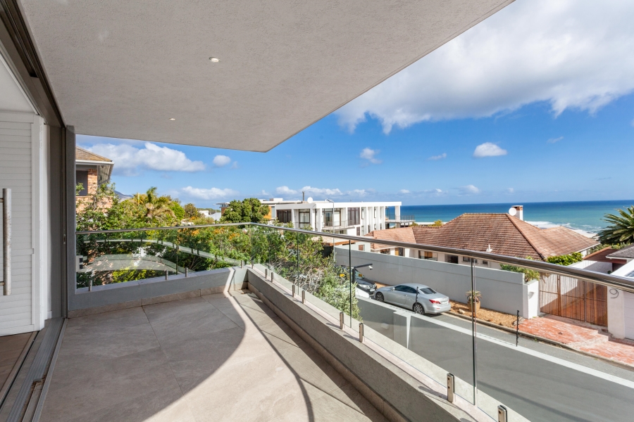 To Let 4 Bedroom Property for Rent in Camps Bay Western Cape